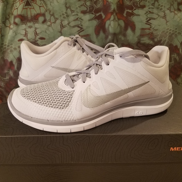 nike free running shoes women